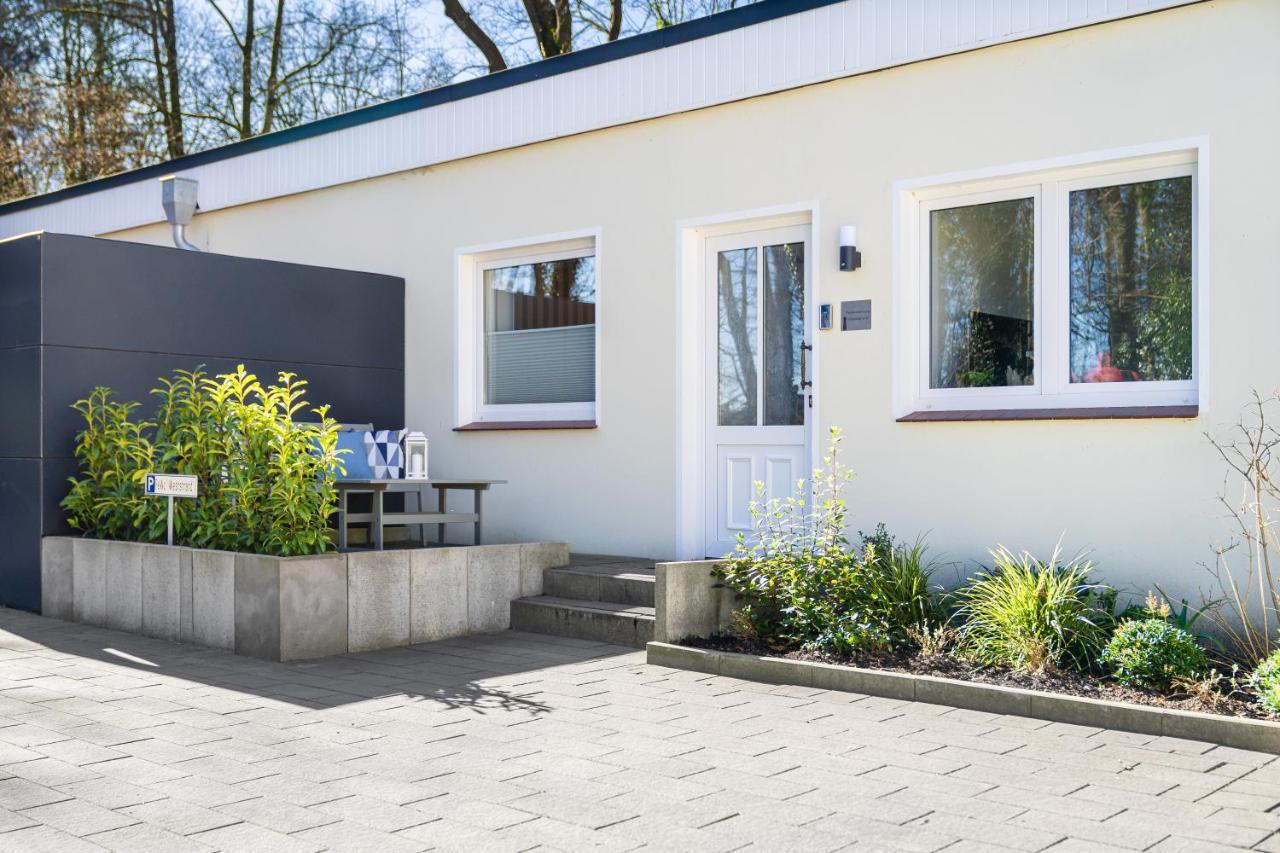 Vivid - Ideal Fuer 4 - Strandnaehe Mit 2 Terrassen - 2 Sz & Wz Varel Kültér fotó