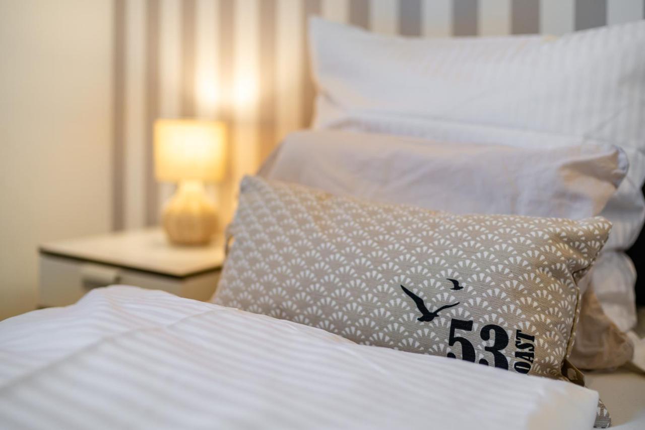 Vivid - Ideal Fuer 4 - Strandnaehe Mit 2 Terrassen - 2 Sz & Wz Varel Kültér fotó
